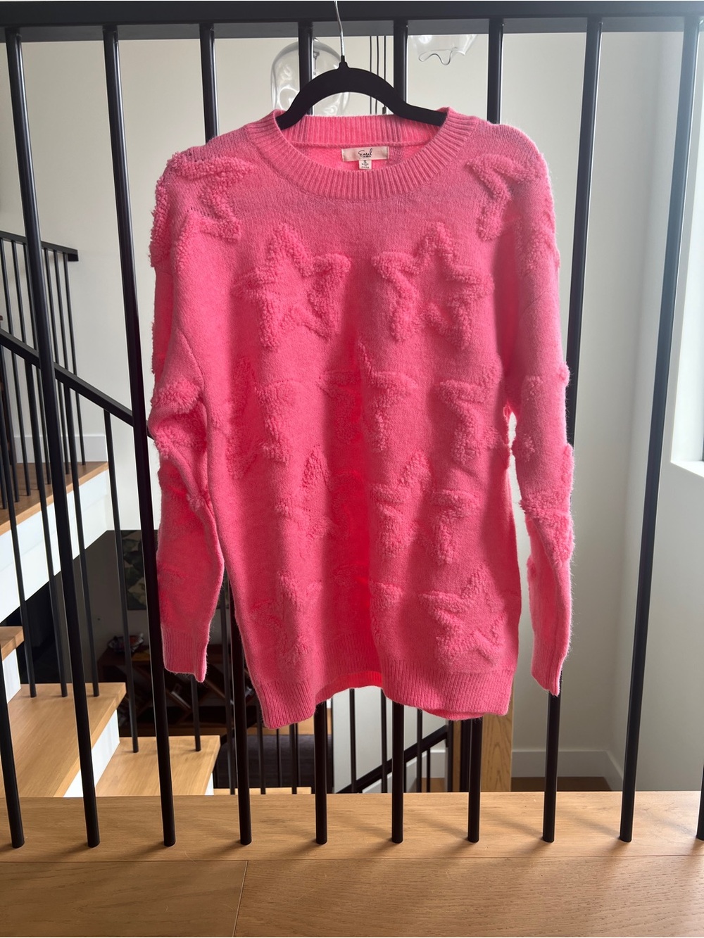 Easel Bright Pink Star Textured Crewneck Sweater - Women's